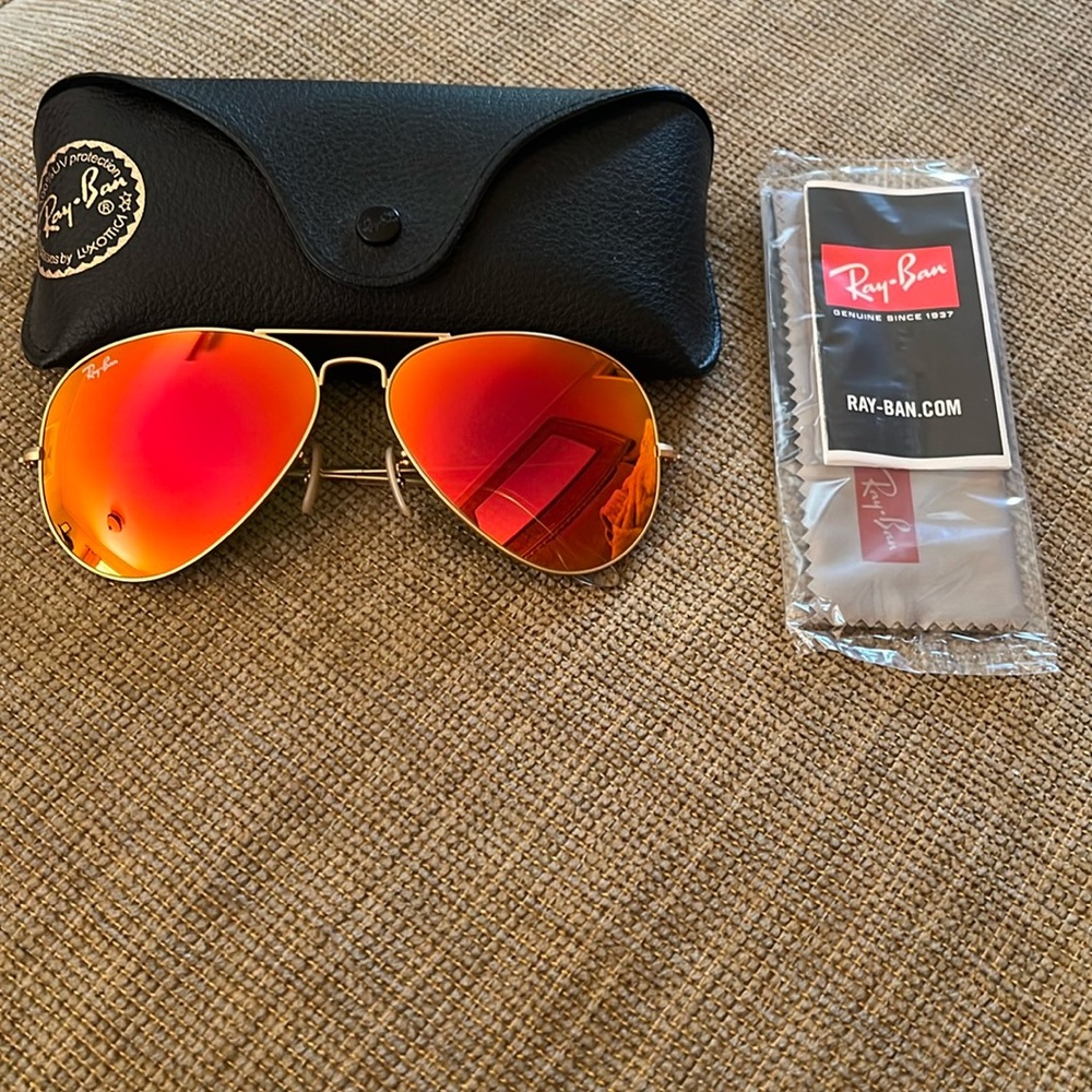 Ray-Ban Aviators, orange lenses with gold frames, BRAND NEW in case, never worn
